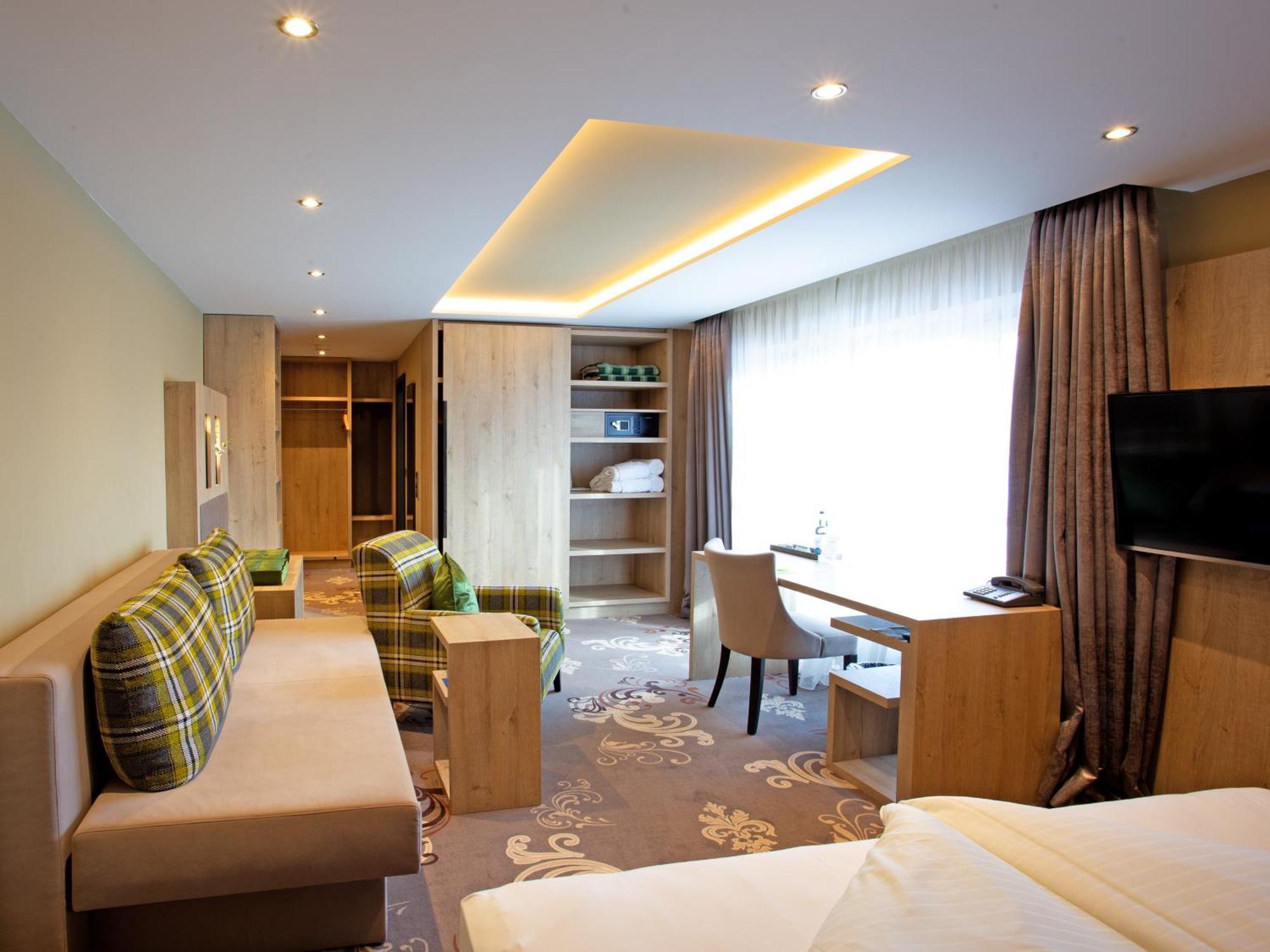 אוברסטדורף Hotel Bergruh מראה חיצוני תמונה