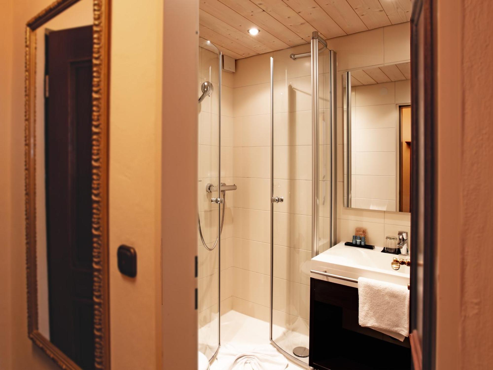 אוברסטדורף Hotel Bergruh מראה חיצוני תמונה